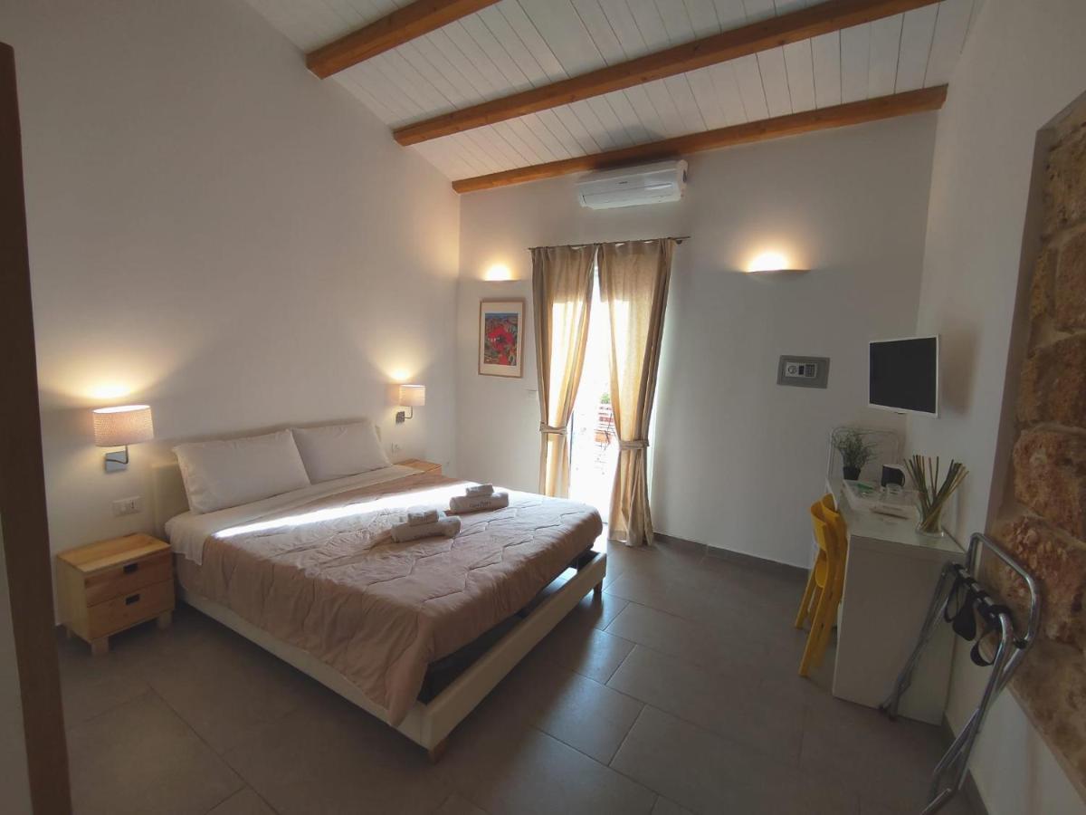 B&B Cala Peppa Palermo Bagian luar foto