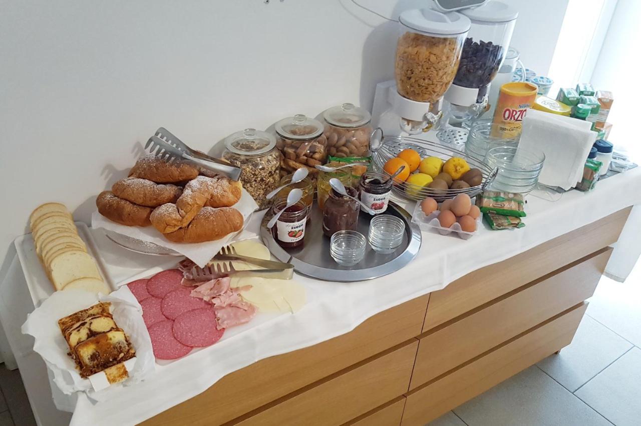 B&B Cala Peppa Palermo Bagian luar foto