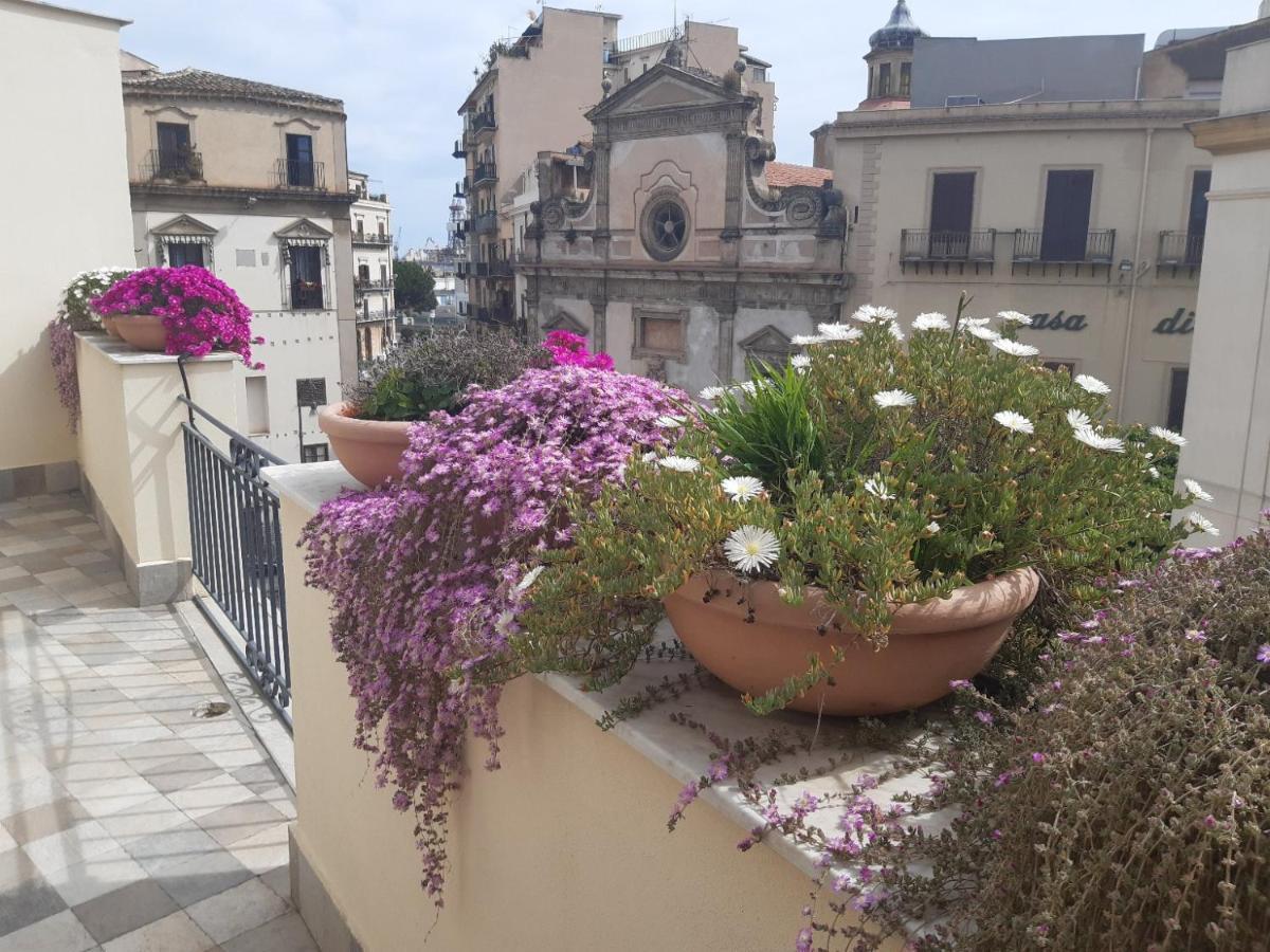 B&B Cala Peppa Palermo Bagian luar foto